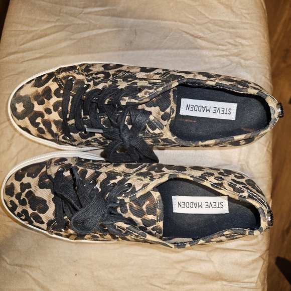 STEVE MADDEN Emmi Leopard Womens Platform Shoes, like new - Picture 2 of 7
